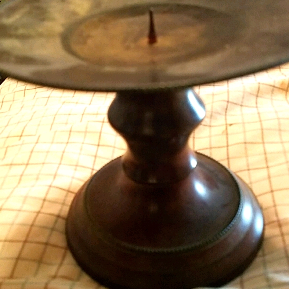 Candle holder